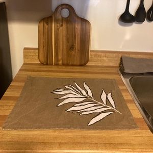 3/$10 SALE Pack of 6 Palm Leaf Placemats
